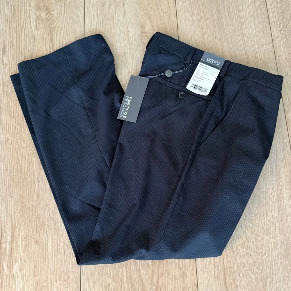 Men’s Kenneth Cole Flat Front Dark Gray Stripe  Dress Pants NWT 32x30